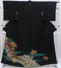 【一輝堂】【着物】黒留袖 五つ紋 比翼仕立 金駒刺繍 地紙に花・萩文 身丈約164.5cm 裄丈約64cm 25z06-3109