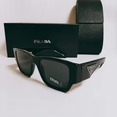 極美品】PRADA プラダ　サイドロゴ　SPR09SF サングラス ケース付き 24SS PRADA『SPR09Z-F』トライアングルロゴをあしらった