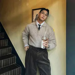 秋冬 メンズ  服 シンプル ファッション オシャレ 大人 かっこいい 大きいサイズ ストリート 紳士服 ハーフ ジップ 長袖 セーター 白 暖かい 韓国スタイル ストライプ プルオーバー ポロ シャツ 