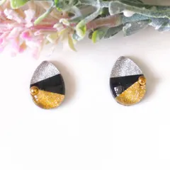 no.238　レジン　しずく型　黄色　白　黒　キラキラ　ピアス　イヤリング　ハンドメイド