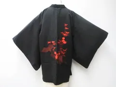 【一輝堂】【着物】黒羽織　絵羽柄　花・笹文　羽織り紐付き　身丈約82cm　裄丈約64cm　25z02-1008