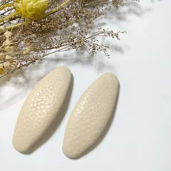 フェイクレザーパッチンピン　ベージュ　2本セット　ハンドメイド