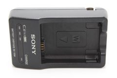 SONY バッテリーチャージャー BC-TRW