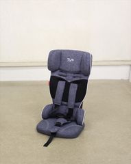 トラベルベストECプラス デニム 日本育児 軽量コンパクトチャイルドシート 1歳～4歳頃まで シートベルト固定 クリーニング済み D456505
