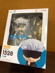 呪術廻戦　五条悟　ねんどろいど　フィギュア