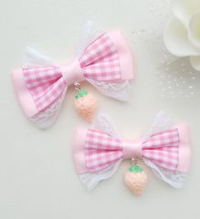 ❤︎一点のみ イチゴとチェックのリボン❤︎量産型 ヘアクリップ