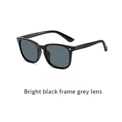 サングラス　フレームブラック　レンズグレー