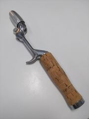 Ｃｕｇａｔｔｉ　ＢＨ３００　バス　トラウト　渓流　丸型　ベイトフィネスリール Amazon.co.jp: Cugatti BH300 バス トラウト 渓流 丸型 ベイト