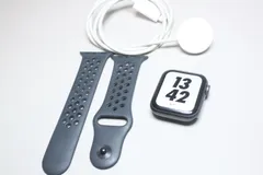 Apple Watch Nike SE（第1世代）GPS/40mm/A2351〈MKQ33J/A〉⑥