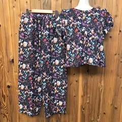 【新品】ミシェルボードウィン Vネックリネンワンピース 0 定価2.7万 レッド 新品】ミシェルボードウィン Vネックリネンワンピース 0 定価2.7