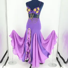 【ベリーダンス用 オリエンタル衣装】パープル スパンコールラメ ビーズ 花柄 豪華 紫 ゴールド ラメ フリル レース 華やか エレガント レディース 綺麗 きれいめ かわいい 大人っぽい 鮮やか 派手 キラキラ セットアップ 上下セット トップス スカート