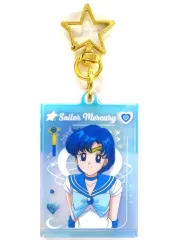 セーラームーン　ローソン　オーロラアクリルキーホルダー　全5種 Amazon.co.jp: セーラームーン ローソン オーロラアクリル