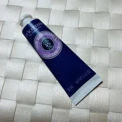 ロクシタン　スノーシアヴァイオレットハンドクリーム