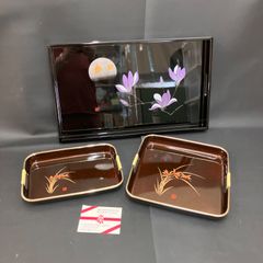 未使用　漆器トレーセット 黒と茶色 花柄 お盆 角盆 トレー 漆芸