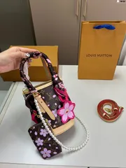 LOUIS VUITTON × 村上隆 サクラ バケットバッグ ? 13×17cm [本日特価|新品未使用品]