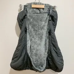 BabyHopper ベイビーホッパー　ユニセックス　ウィンターマルチプルカバー　抱っこひもカバー　防寒ケープ　防寒カバー　ボアフード付き　デザインタグ　ブランドタグ　グレー　はっ水加工　シンプル　カジュアル　SU833h1263