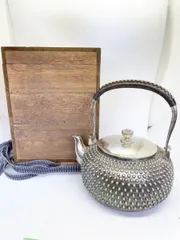 銀瓶　純銀刻印　共箱　563g 　本Y6-0826 チヒエカ 銀瓶 純銀刻印 共箱 563g 本Y6-0826 チヒエカ 美術品