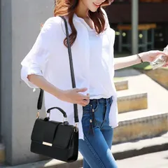 ショルダーバッグ　2way　ハンドバッグ　韓国風　無地　シンプル　ファッション小物