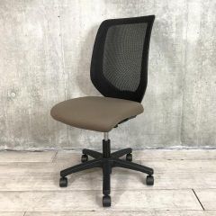 [中古]イトーキ（ITOKI）製 コルト！[ECB]