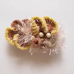 かぎ針編み　フラワー　ニット　バレッタ （オレンジブラウン）
