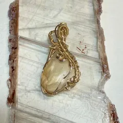 リビアングラス　ペンダントトップ