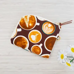 パカっと開いて使いやすいL字ファスナー財布　コンパクト財布　ハーフウォレット　ラテアート