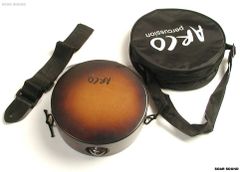 ARCO アルコ ウクレレカホン ケース付きセット UK-8 Brown ブラウン アウトドア や キャンプ にも ピックアップマイク内蔵  UK-8 国産 日本製 小型カホン ミニカホン 打楽器 太鼓
