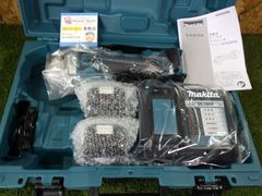 マキタ 100mm ディスクグラインダー 18V 6.0Ah 充電器･バッテリー2個･ケース付 ケースに多少の傷や汚れあり GA404DRGXN makita 未使用品
