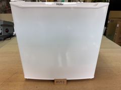M173　ハイアール　ワンドア冷蔵庫　40L 型式：JR-K40AL　年式：2023年
