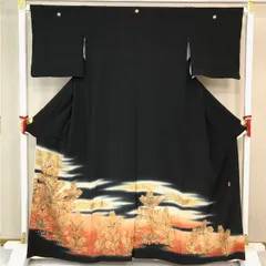 ［きものキレイ］黒留袖（袷）大王松　身丈158cm　裄丈65.5cm　絹　リユース　　TM009のサムネイル