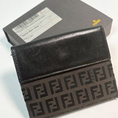 FENDI ズッカ柄 二つ折り財布 ブラック - メルカリ