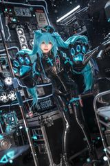 初音ミク　エナメルナース　コスプレ　衣装