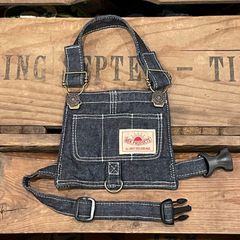 Item thumbnail for item 3df64dd7-d1b6-484f-a3c1-99fe03b9b1bf