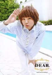 【中古】生写真(ジャニーズ) Hey! Say! JUMP/伊野尾慧/膝上・衣装白青・右手パー・左手膝・前かがみ/「Hey! Say! JUMP LIVE TOUR 2016 DEAR.」オリジナルフォト