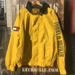 90s Tommy Hilfiger オールドトミーヒルフィガー 袖刺繍 セーリングジャケット ナイロンジャケット 黄色 イエロー ブルゾン US-XXL