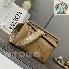 新品?ロエベ ショルダーバッグ
