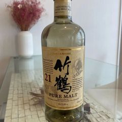 竹鶴 21年 ピュアモルトウイスキー 700ml 未洗浄 正規品空瓶 - メルカリ