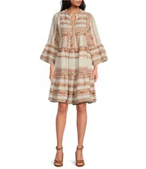 【送料無料】 エラン レディース ワンピース トップス Arrow Print Split V-Neck 3/4 Bell Sleeve Babydoll Dress Beige Two Tone