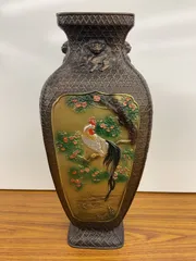 【骨董】金属製 花瓶 高さ35cm 唐獅子 彩色花鳥図 鶴 鶏 インテリア 工芸品