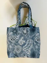 バティック煽り巾着トートバッグ　ネイビー