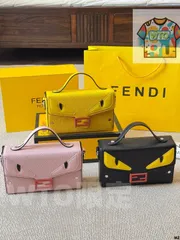 【今日WTO】Fendi Fendi Eyes Monster Square Bag - フェンディ フェンディアイズ モンスター スクエアバッグ～カジュアルな四角デザイン × 春ワームカラー老花、容量豊富で使い勝手抜群～送料無料-WTO輸入2-HCZ53