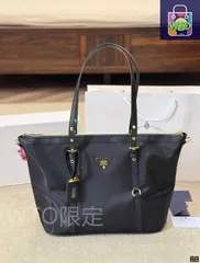 【今日特価】Prada プラダ メンズラージトートバッグ 再生ナイロン素材で耐久性と多用途性を備える