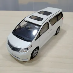 トヨタ　アルファード　ミニカー(1/30スケール) 白　新品未開封 なんでも鑑定団よりも驚き！ 公式サイト 40系 1/30 ミニカー