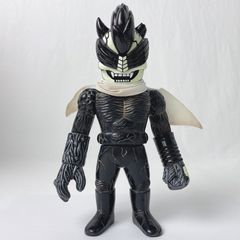 REALHEAD ゴーストサイダーネクスト デスロード (黒成型/顔ホワイト塗装/マフラーコーヒー染め) ソフビ