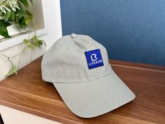 ライブランロゴ入りキャップ🧢ライトグレー