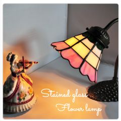 新作★期間限定SALEステンドグラス8面おしゃれなランプの花★スタンド卓上照明可愛いフラワーアンティーク風