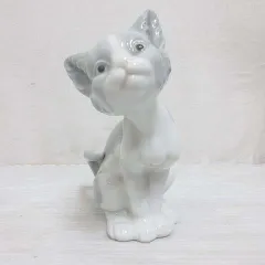 リヤドロ LLADRO No.5113 ごはんをちょうだい 猫 フィギュリン