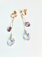 ハートクリスタルのイヤリング　prism