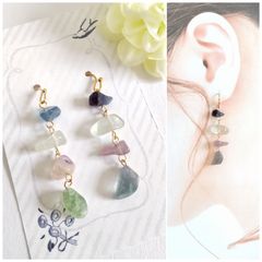 E377 ハンドメイド 天然石 さざれ ピアス