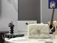 【今日特価】Chanel シャネル 19バッグ アップグレードバージョン、皮材強化、全套包装付き
